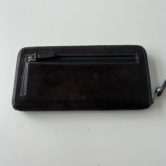 Juicy Couture velour wallet featuring crown - Picture 3 of 4